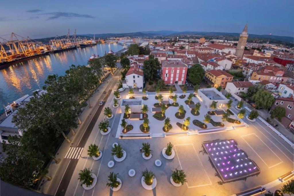 Apartment Katarina Koper - Old Historic Centre With Free Parking Exterior photo